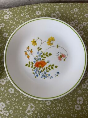 Set of 2 Vintage Corelle Wildflower Luncheon Plates 8.5” wide